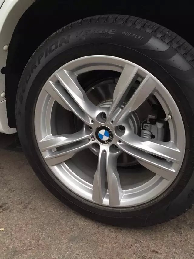 X5M．19寸，全新拆下一套．現(xiàn)貨。
