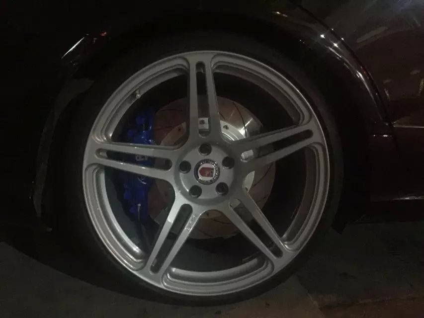 昨晚裝車：CLS、裝HRE．20寸 完美數(shù)據(jù)。