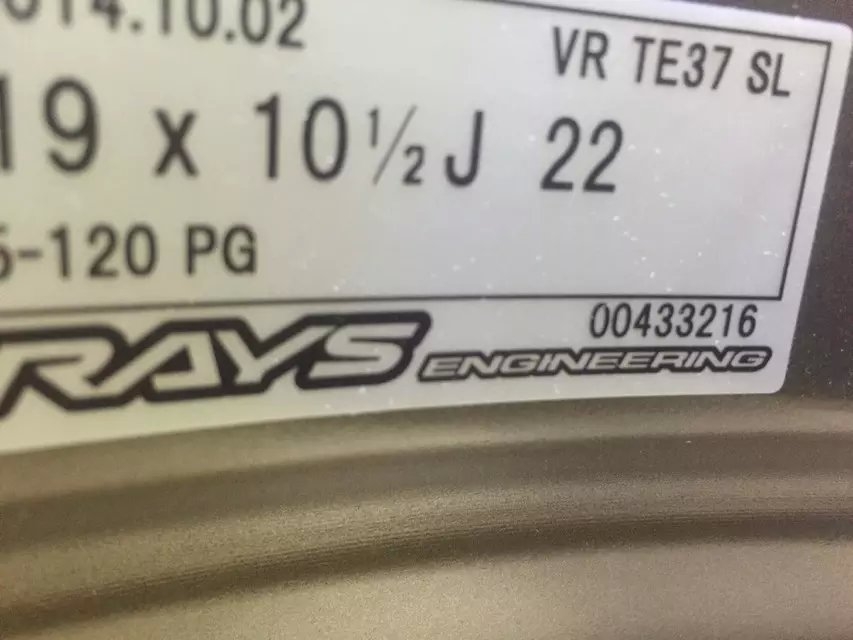 RAYS：TE37 SL．19寸 M3 M4