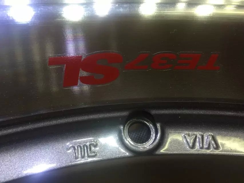 RAYS：TE37 SL．19寸 M3 M4
