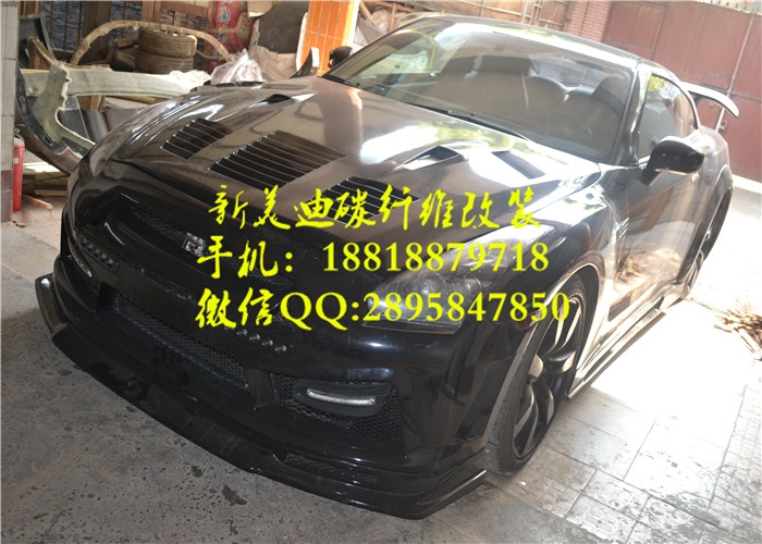 日產(chǎn)GT-R NISSAN GTR R35 VARIS款碳纖前唇 前擾流 碳纖前下巴 碳纖維大包圍 葉子板 尾翼機(jī)蓋 改裝