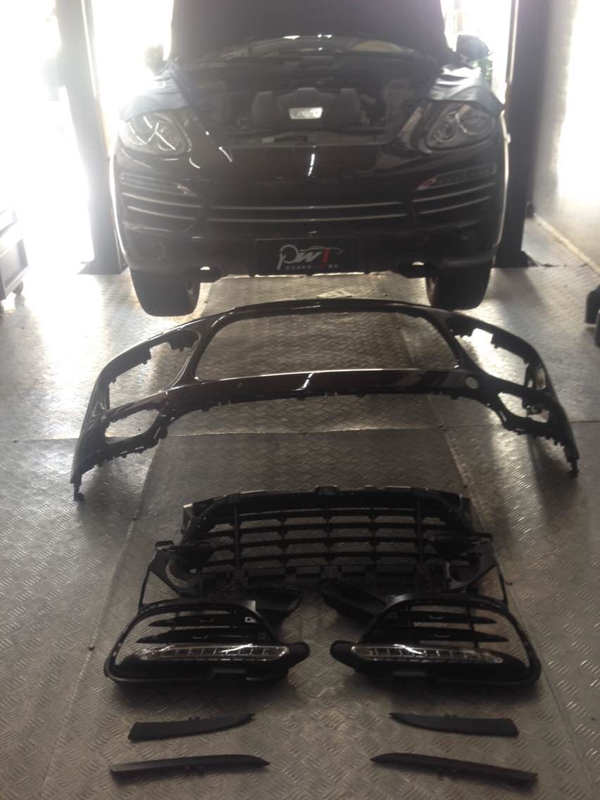 卡宴到店升級TURBO套件和REMUS遙控閥門排氣