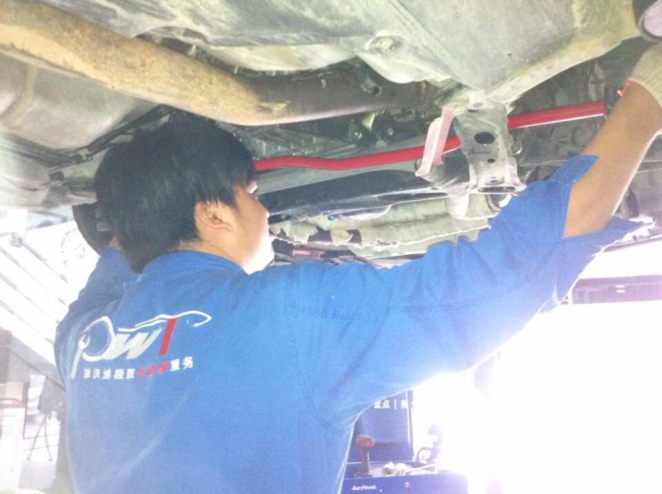 豐田GT86升級(jí)防傾桿，變速系統(tǒng)，和加裝機(jī)械增壓：