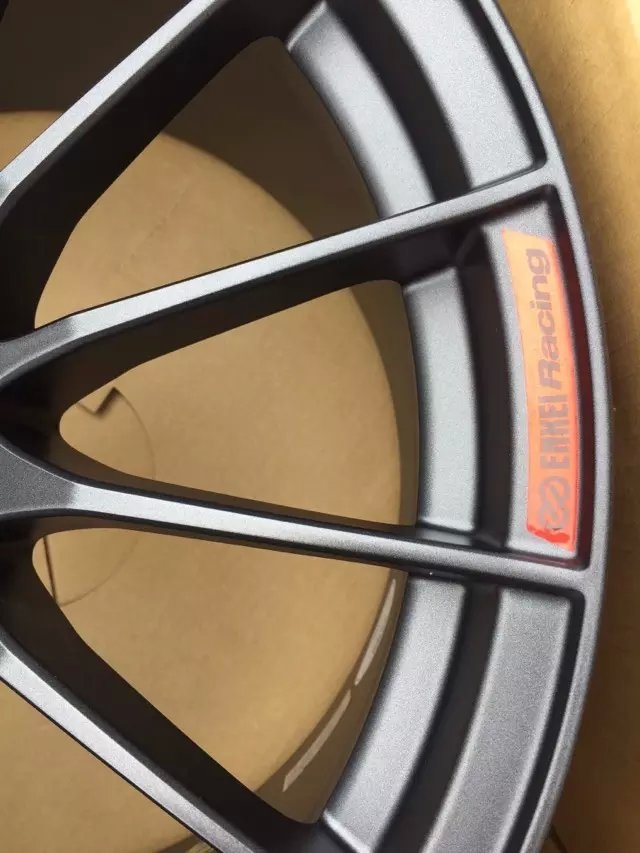 ENKEI  RS05RR 全新  18寸，寶馬用