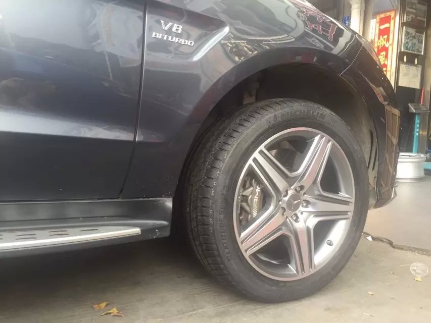 ML63、裝20寸，全新 AMG