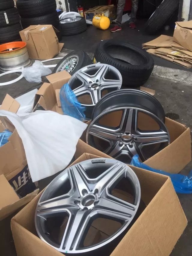 ML63、裝20寸，全新 AMG
