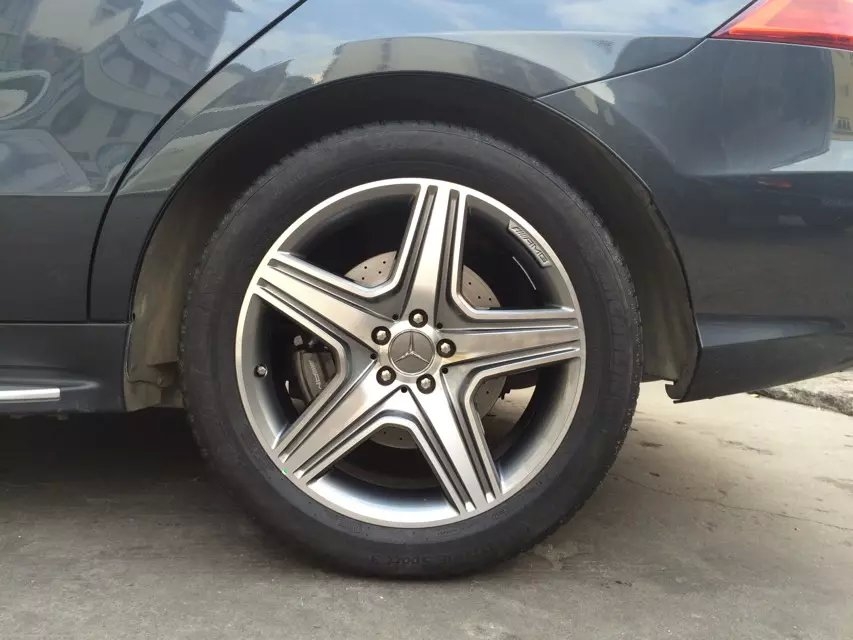 ML63、裝20寸，全新 AMG