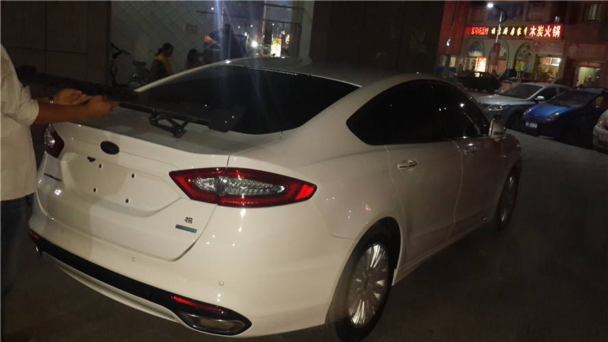 壽光改燈，無限動(dòng)力車改軒逸貼膜改氙氣燈