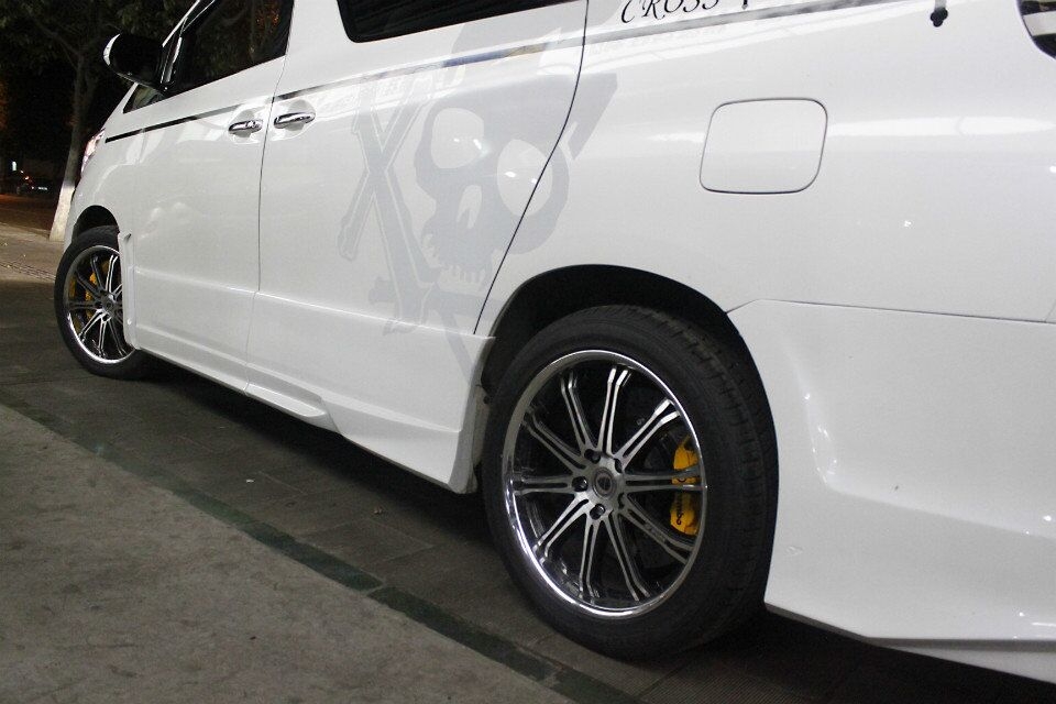 豐田埃爾法-剎車改裝 升級實例