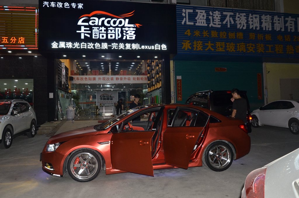 車身改色貼膜 雪佛蘭科魯茲全車金屬拉斯紅改色貼膜