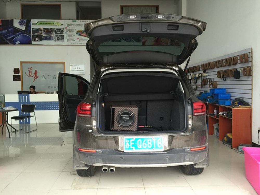 蘇州道聲專業(yè)汽車音響改裝店-2015款全新途觀音響改裝，小燒入門級(jí)，走起~~~~~