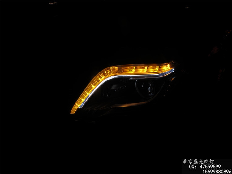 奔馳GLK300低配鹵素燈升級原廠高配智能隨動氙氣大燈
