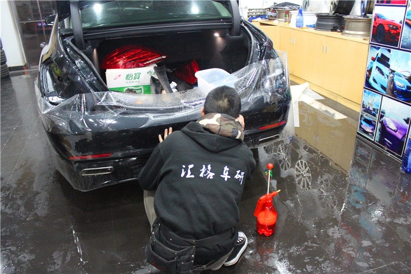 進(jìn)口隱形車衣保護(hù)膜 進(jìn)口車身透明犀牛皮貼膜 全車防劃原車漆貼膜