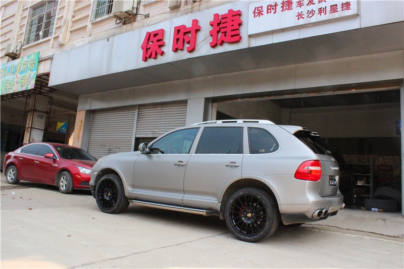 長沙全車?yán)z改色膜 卡宴全車?yán)z鈦 汽車?yán)z改色貼膜 進(jìn)口膜