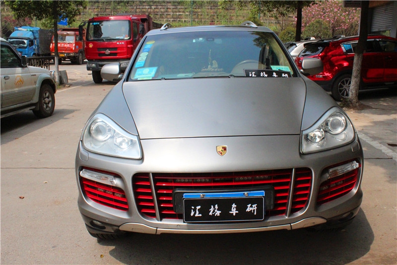 長沙全車?yán)z改色膜 卡宴全車?yán)z鈦 汽車?yán)z改色貼膜 進(jìn)口膜