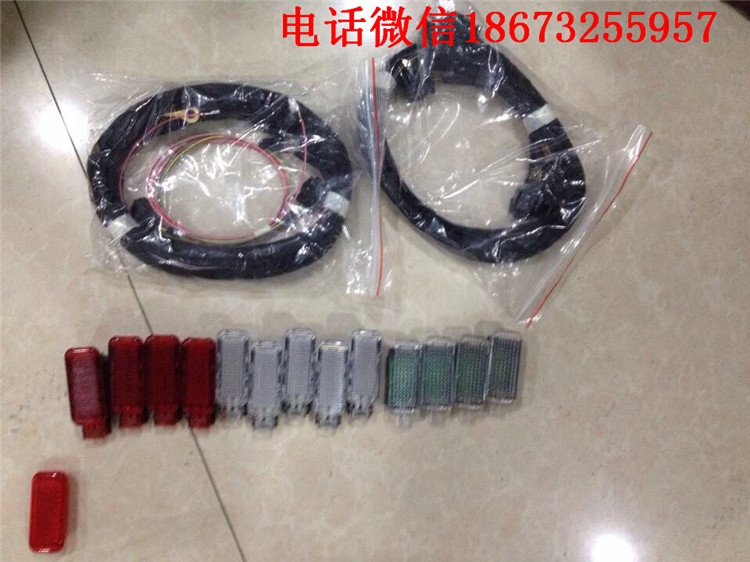 湖南奧迪A4改裝后排出風(fēng)口，自動(dòng)大燈自動(dòng)雨刷、燈光包。湖南長沙株洲湘潭專業(yè)奧迪寶馬原廠改裝。