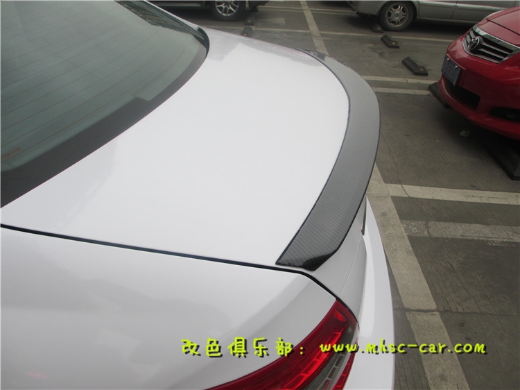 奔馳C63 AMG 全車改色施工比利時麥可貼亮光白