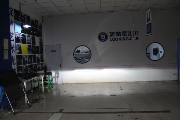 合肥藍(lán)精靈實(shí)體店現(xiàn)代索八改燈升級(jí)氙氣燈HID大燈