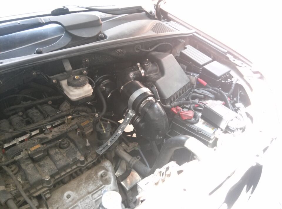 比亚迪S6提升动力节油改装加装键程离心式电动涡轮增压器LX3971