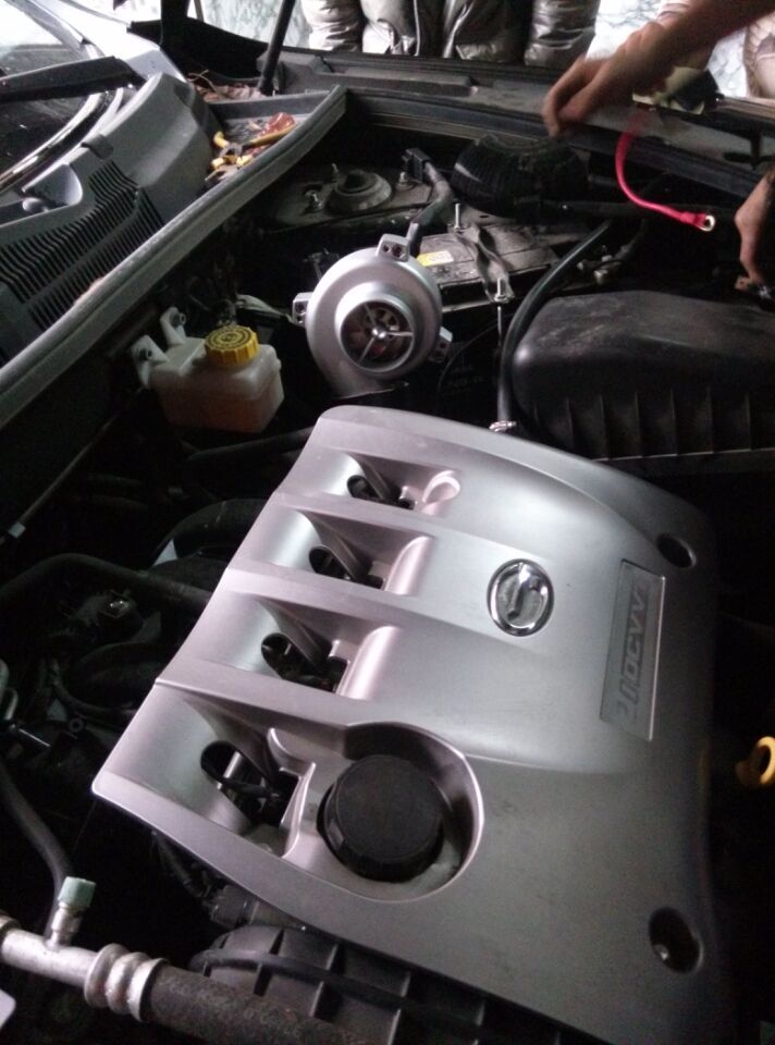 传祺GS5提升动力节油改装加装键程离心式电动涡轮增压器LX2008