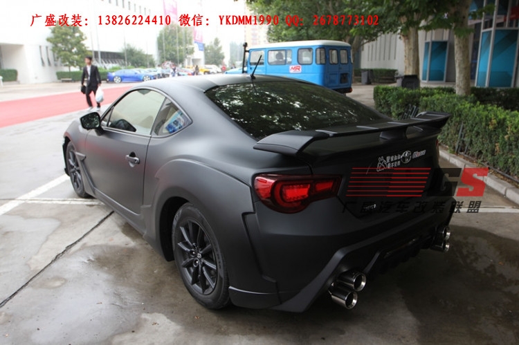 TOYOTA豐田86改裝WALD寬體包圍排氣管碳纖維尾翼機(jī)蓋寬體輪眉輪轂
