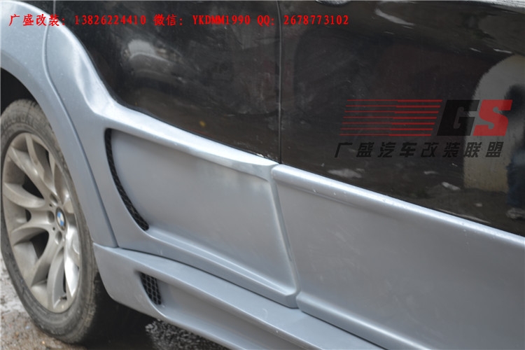 BMW寶馬X6 E71改裝LUMMA寬體大包圍碳纖維機(jī)蓋后唇四出排氣管尾翼