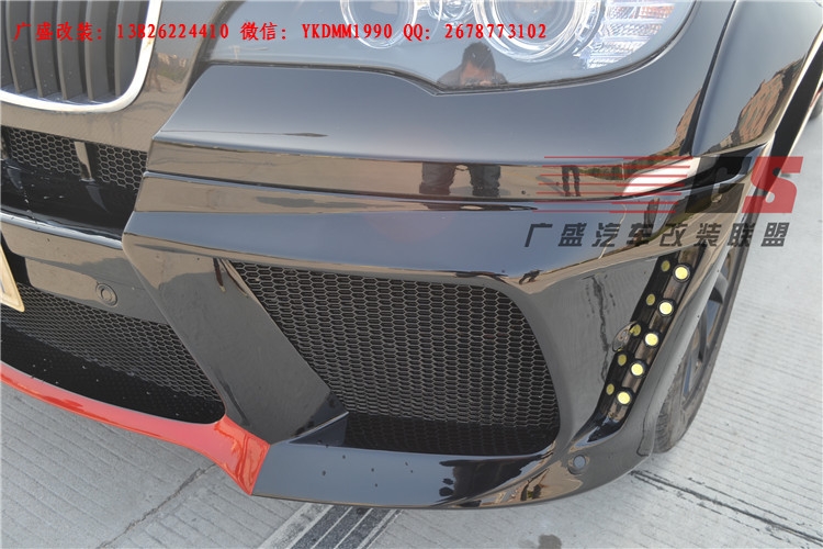 BMW寶馬X6 E71改裝LUMMA寬體大包圍碳纖維機(jī)蓋后唇四出排氣管尾翼