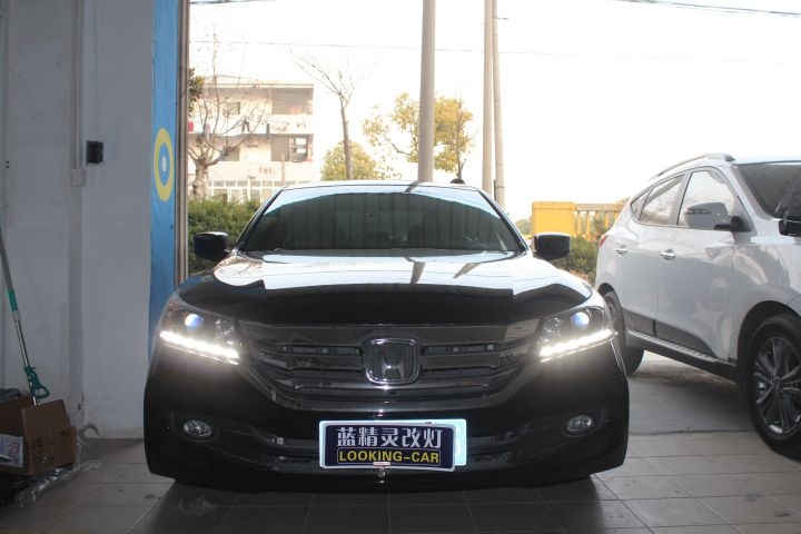 合肥藍(lán)精靈本田雅閣9代車燈升級(jí)HID大燈