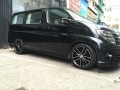 日產(chǎn)保姆車(chē)  19寸