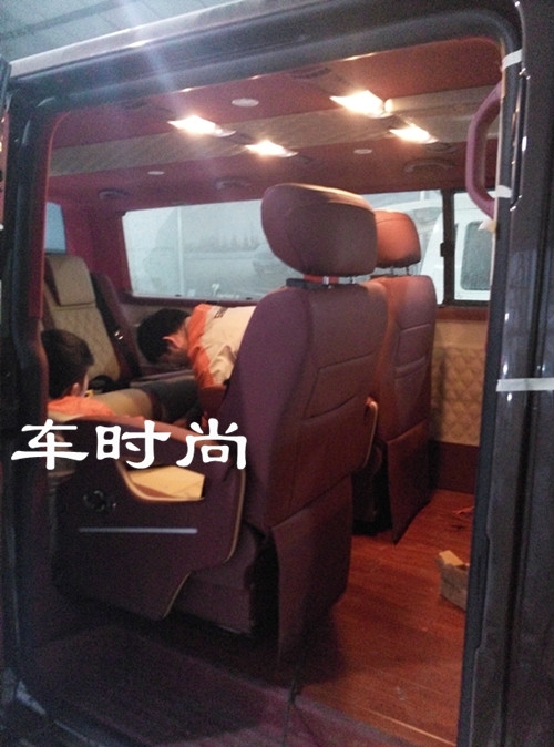 凱路威內(nèi)飾改裝，大眾房車趕工中 【鄭州車時尚房車改裝】