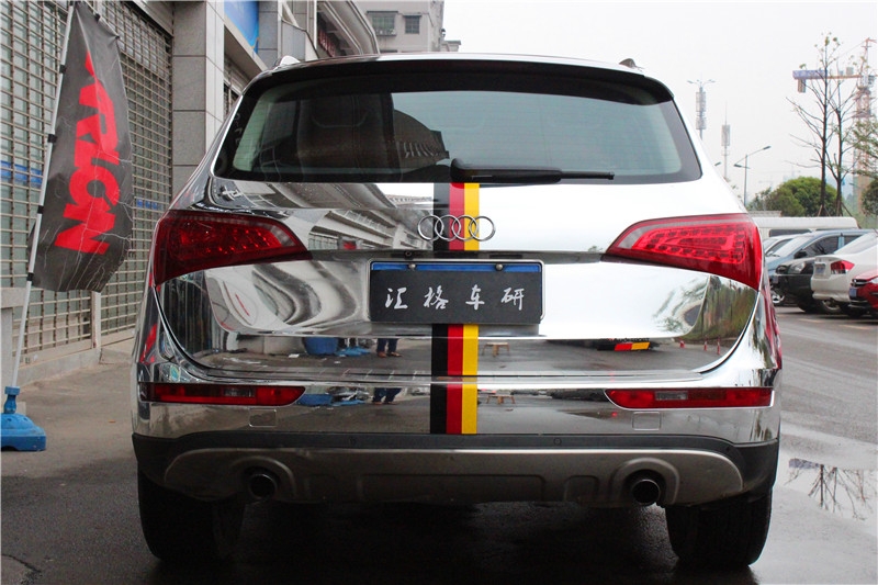 長(zhǎng)沙全車(chē)電鍍改色膜 奧迪Q5全車(chē)電鍍改色貼膜 進(jìn)口鏡面汽車(chē)改色膜