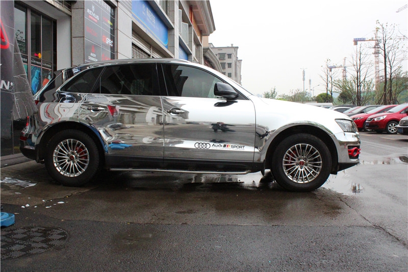 長(zhǎng)沙全車(chē)電鍍改色膜 奧迪Q5全車(chē)電鍍改色貼膜 進(jìn)口鏡面汽車(chē)改色膜