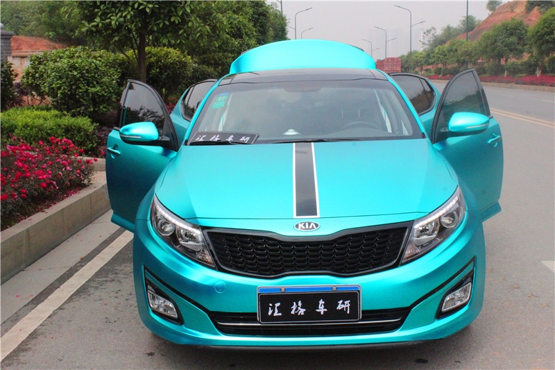 湖南汽車(chē)改色貼膜 長(zhǎng)沙進(jìn)口啞光電鍍改色膜  起亞K5改色貼膜