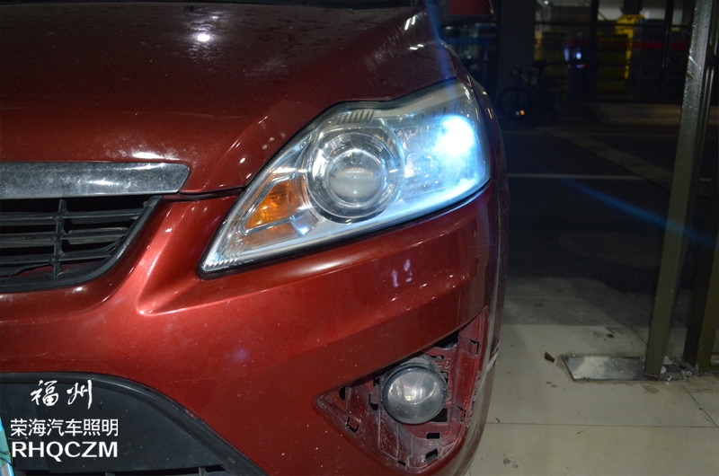 福建福州改燈 福特福克斯汽車大燈升級氙氣燈Q5雙光透鏡 福州榮海照明