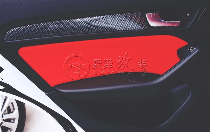 奧迪Q5個性內(nèi)飾改裝