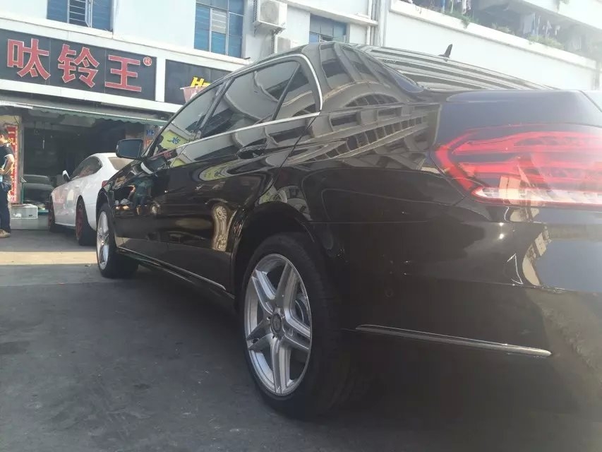 車主剛提的新車，更換奔馳原裝18寸。謝謝老板支持（呔鈴?fù)?、只做正品輪轂? aid=