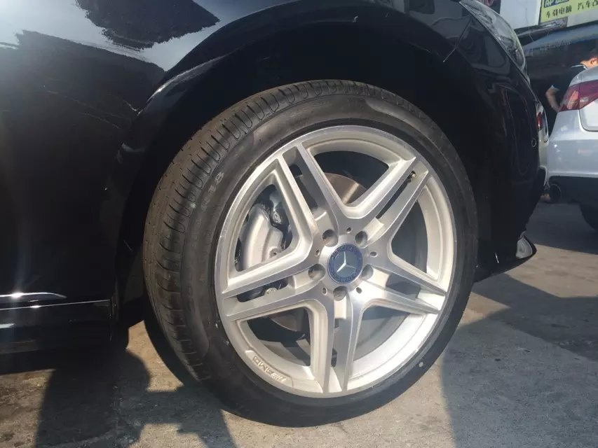 車主剛提的新車，更換奔馳原裝18寸。謝謝老板支持（呔鈴?fù)酢⒅蛔稣份嗇灒? aid=