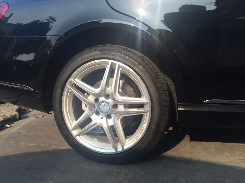 車主剛提的新車，更換奔馳原裝18寸。謝謝老板支持（呔鈴?fù)?、只做正品輪轂? aid=