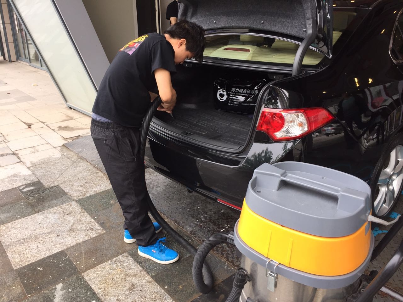 普通汽車清潔護理