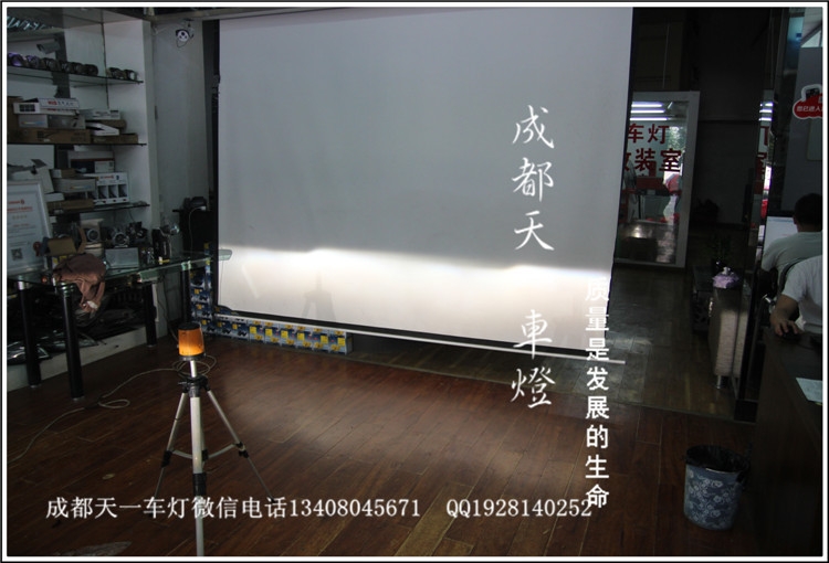 成都奔馳唯雅諾車燈改裝氙氣燈雙光透鏡|成都唯雅諾車燈改裝