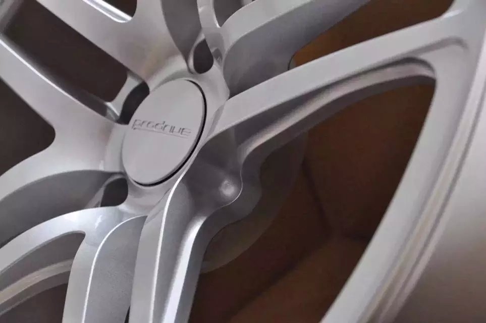 日本：鍛榮社代工、PRODRIVE GC05K 20