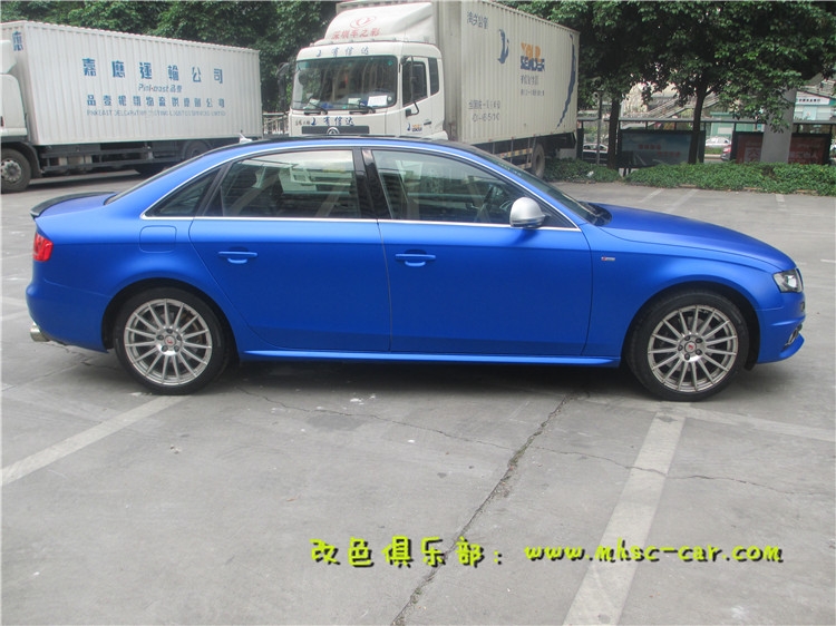 奧迪A4L車(chē)身改色貼膜 深圳汽車(chē)改裝 實(shí)體店