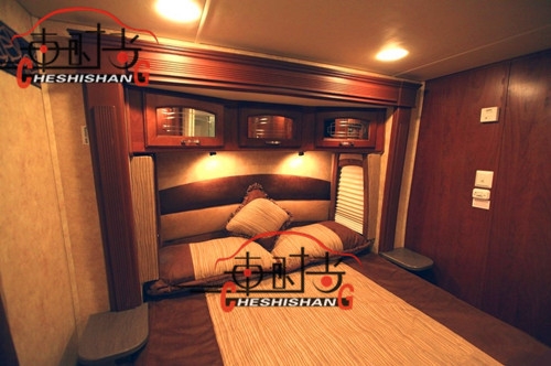 福特房車E450內(nèi)飾改裝福特豪華型內(nèi)飾專業(yè)改裝