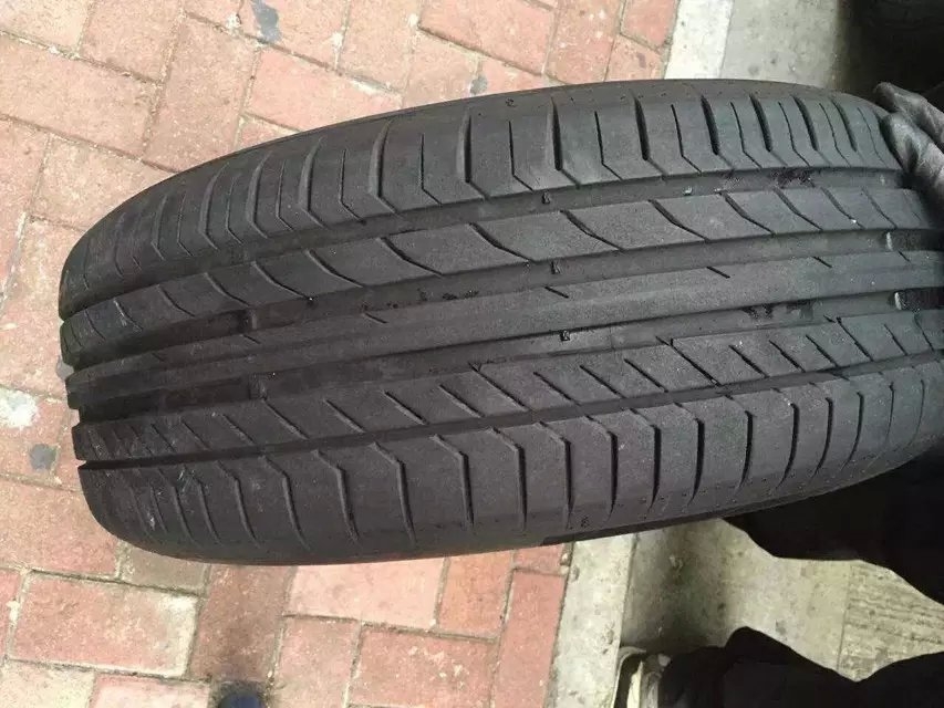 保時捷小卡宴.macan 19寸新車拆下一套。