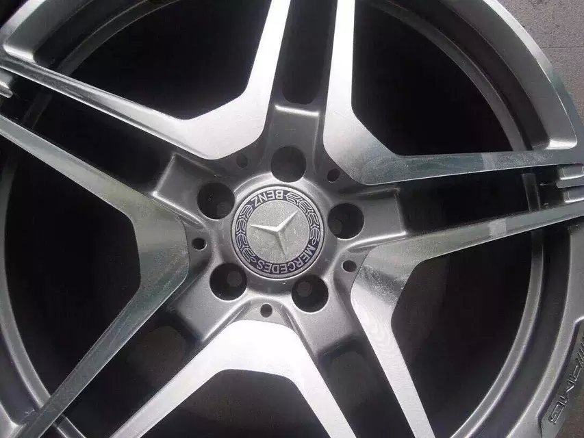奔馳，E63鍛造、AMG．19寸連呔一套．二手．合裝C．E升級，極品少有！