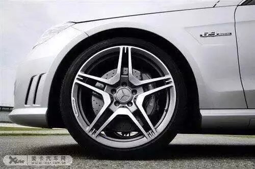 奔馳，E63鍛造、AMG．19寸連呔一套．二手．合裝C．E升級，極品少有！