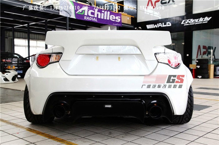 豐田GT86改裝Greddy Rocket bunny寬體二代大包圍碳纖維前唇排氣