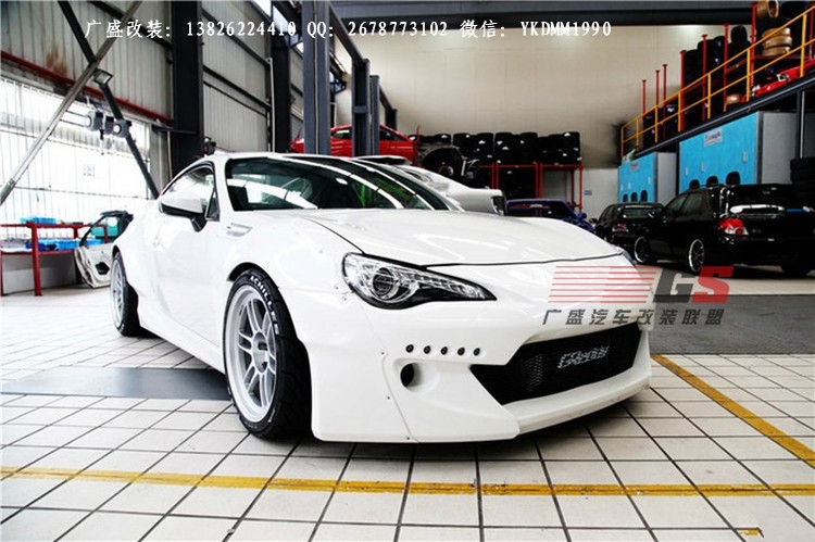 豐田GT86改裝Greddy Rocket bunny寬體二代大包圍碳纖維前唇排氣
