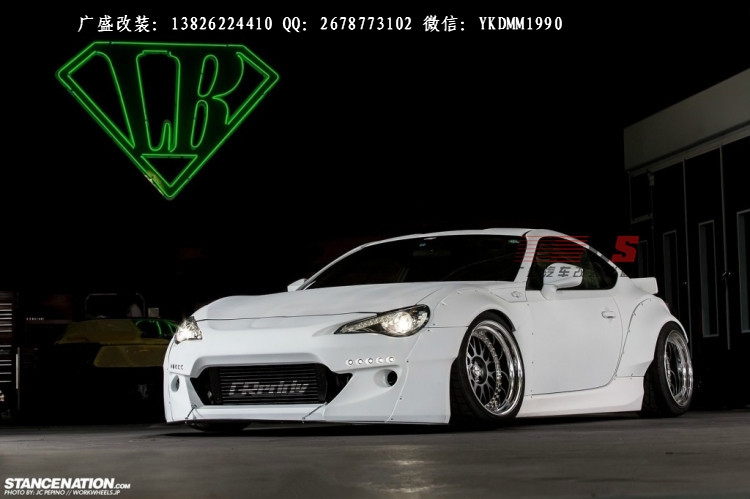 豐田GT86改裝Greddy Rocket bunny寬體二代大包圍碳纖維前唇排氣