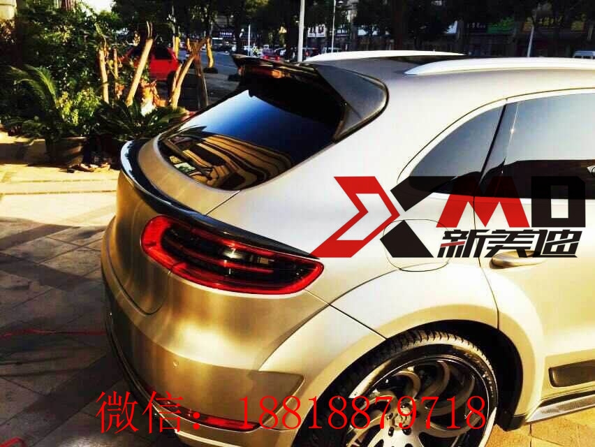 保時(shí)捷macan改裝碳纖維中翼，頂翼。碳纖維內(nèi)飾排氣升級(jí)